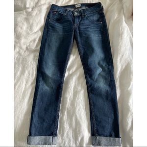 HUDSON straight leg cropped dark wash jeans